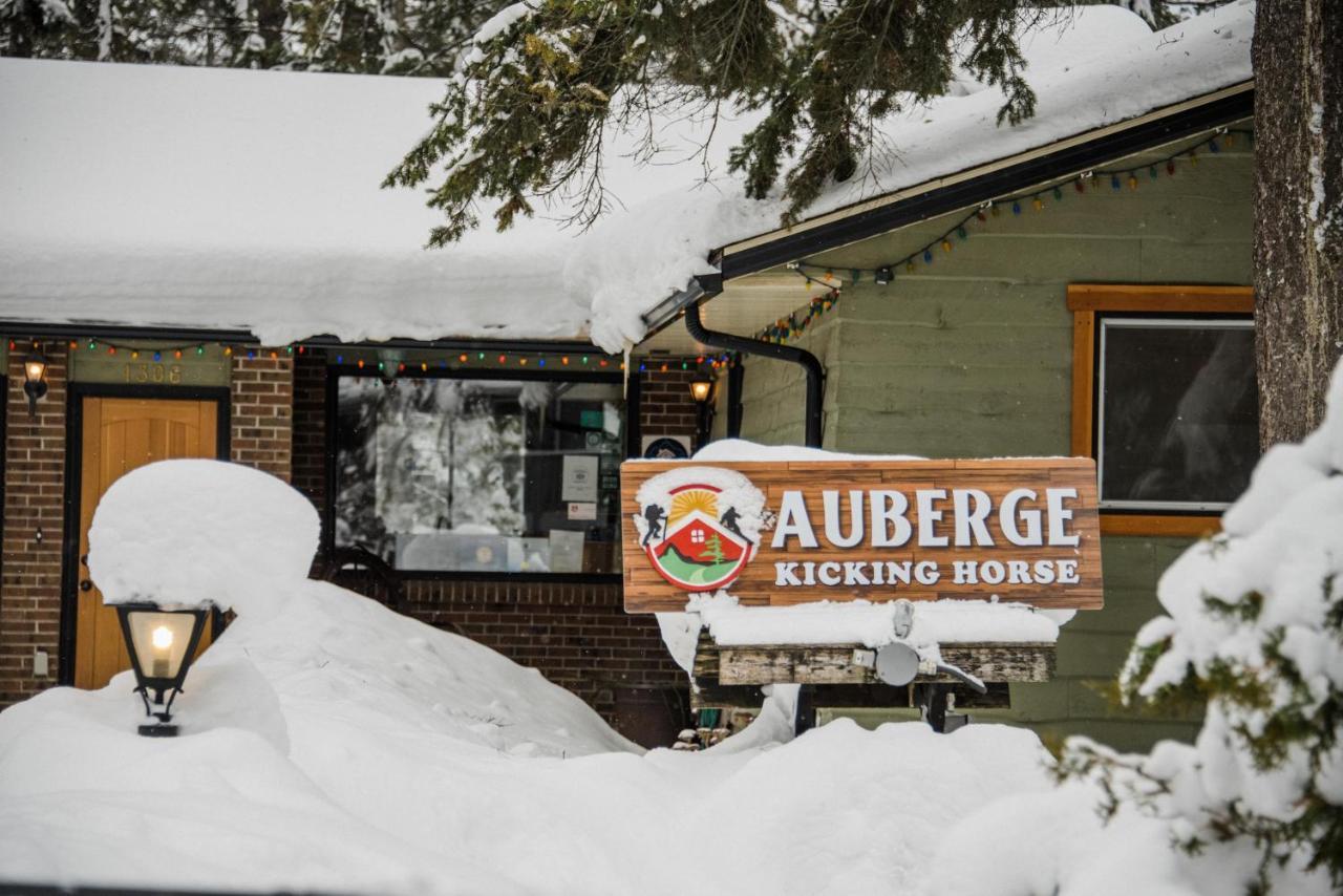 Auberge Kicking Horse Guest House Golden Dış mekan fotoğraf