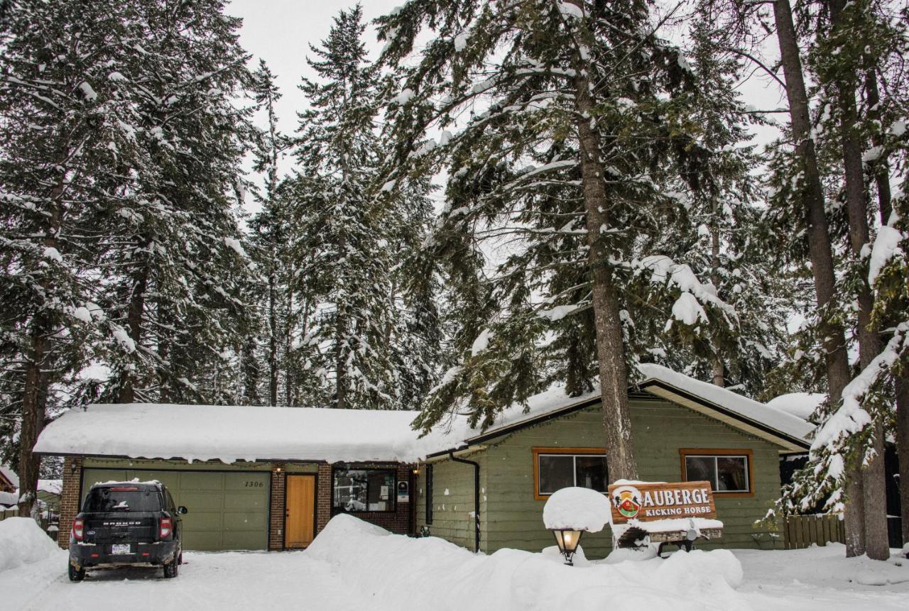 Auberge Kicking Horse Guest House Golden Dış mekan fotoğraf